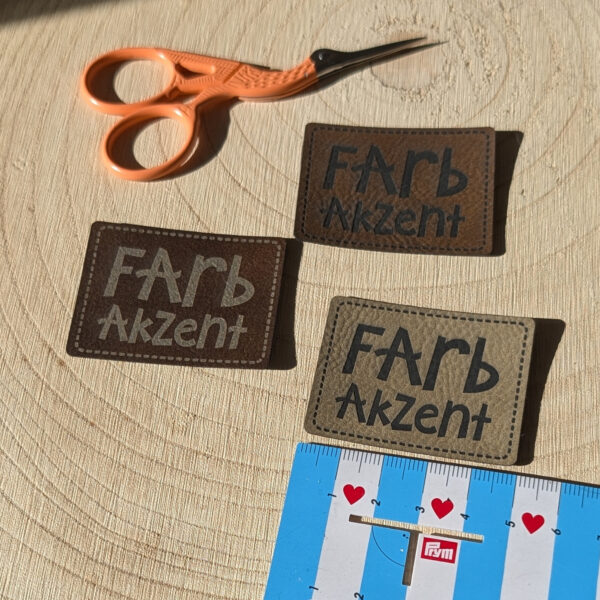 Lederimitat-Label „Farbakzent“